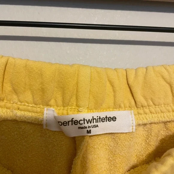 NWT Perfectwhitetee Aruba fleece cotton shorts M yellow comfy casual loungewear - Picture 2 of 5